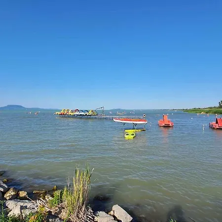 In 43119 * Balatonmáriafürdő