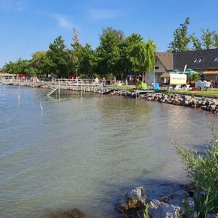 In 43119 Balatonmáriafürdő
