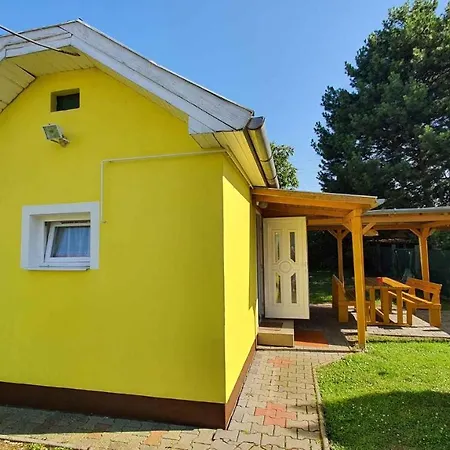 In 43119 * Balatonmáriafürdő